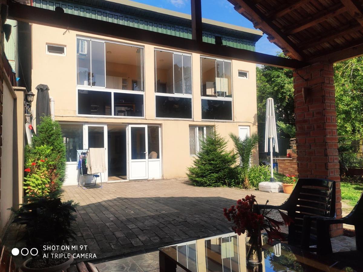 Guesthouse Mery Кобулети Екстериор снимка