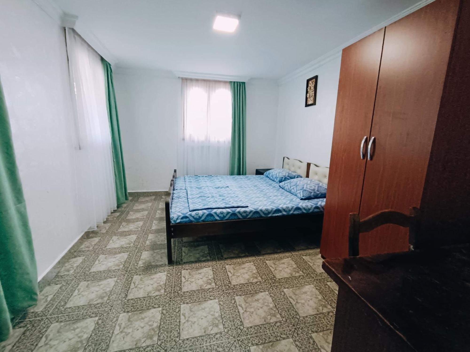 Guesthouse Mery Кобулети Екстериор снимка