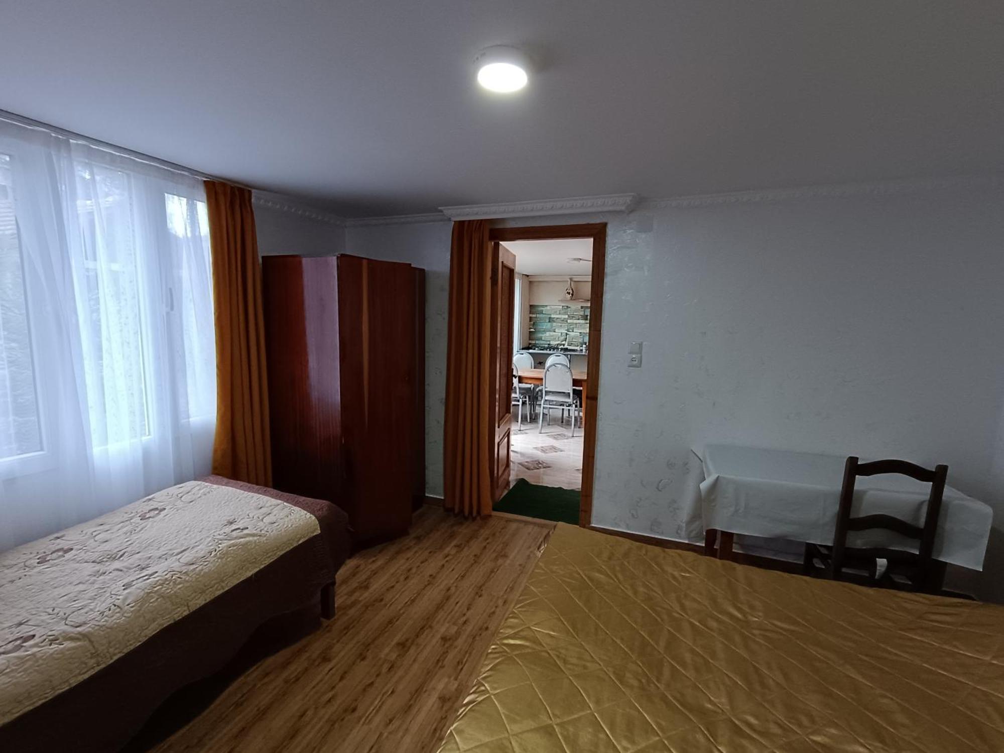 Guesthouse Mery Кобулети Екстериор снимка