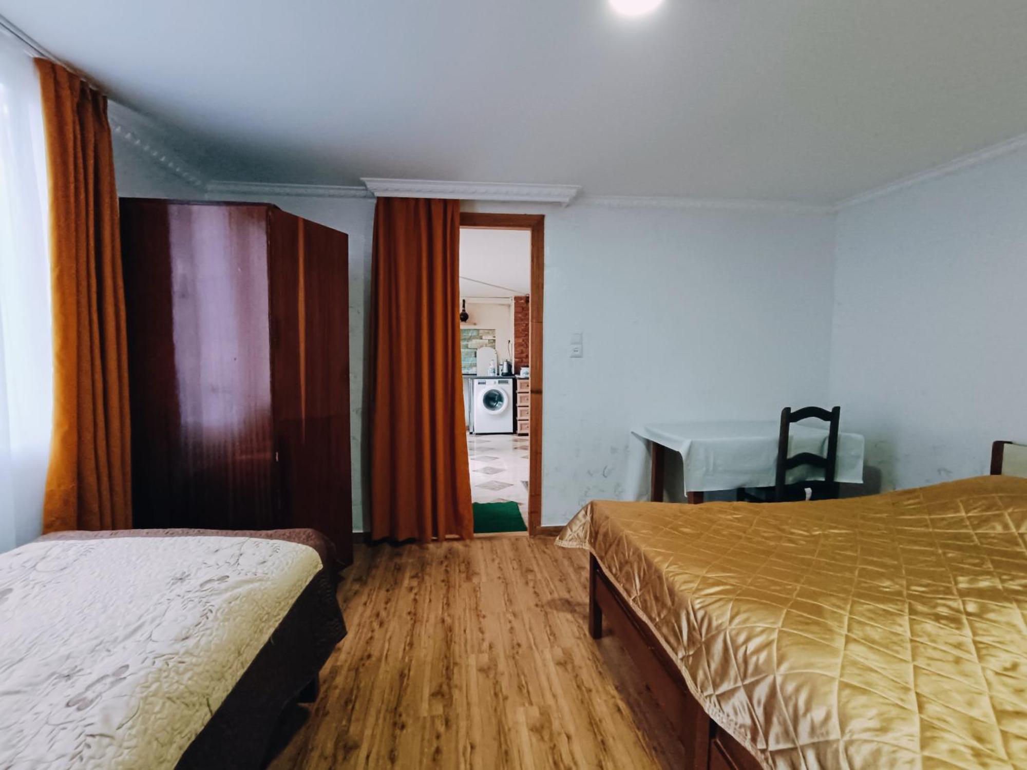 Guesthouse Mery Кобулети Екстериор снимка