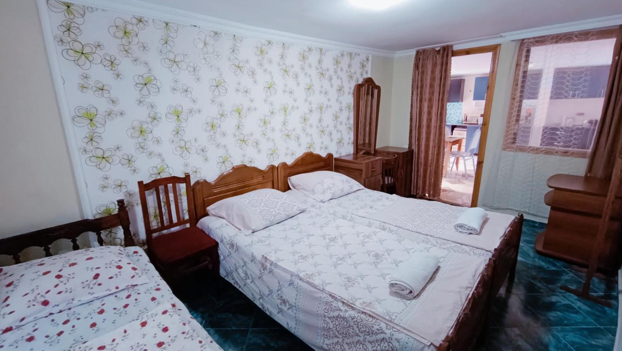 Guesthouse Mery Кобулети Екстериор снимка