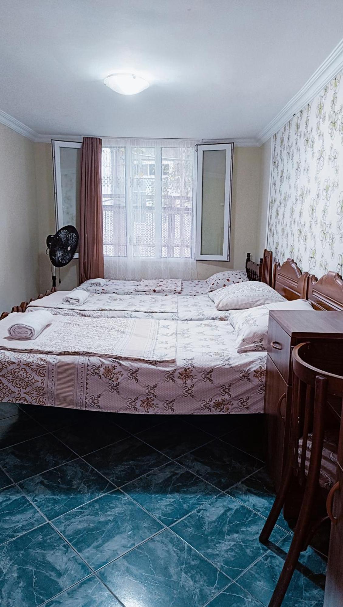 Guesthouse Mery Кобулети Екстериор снимка