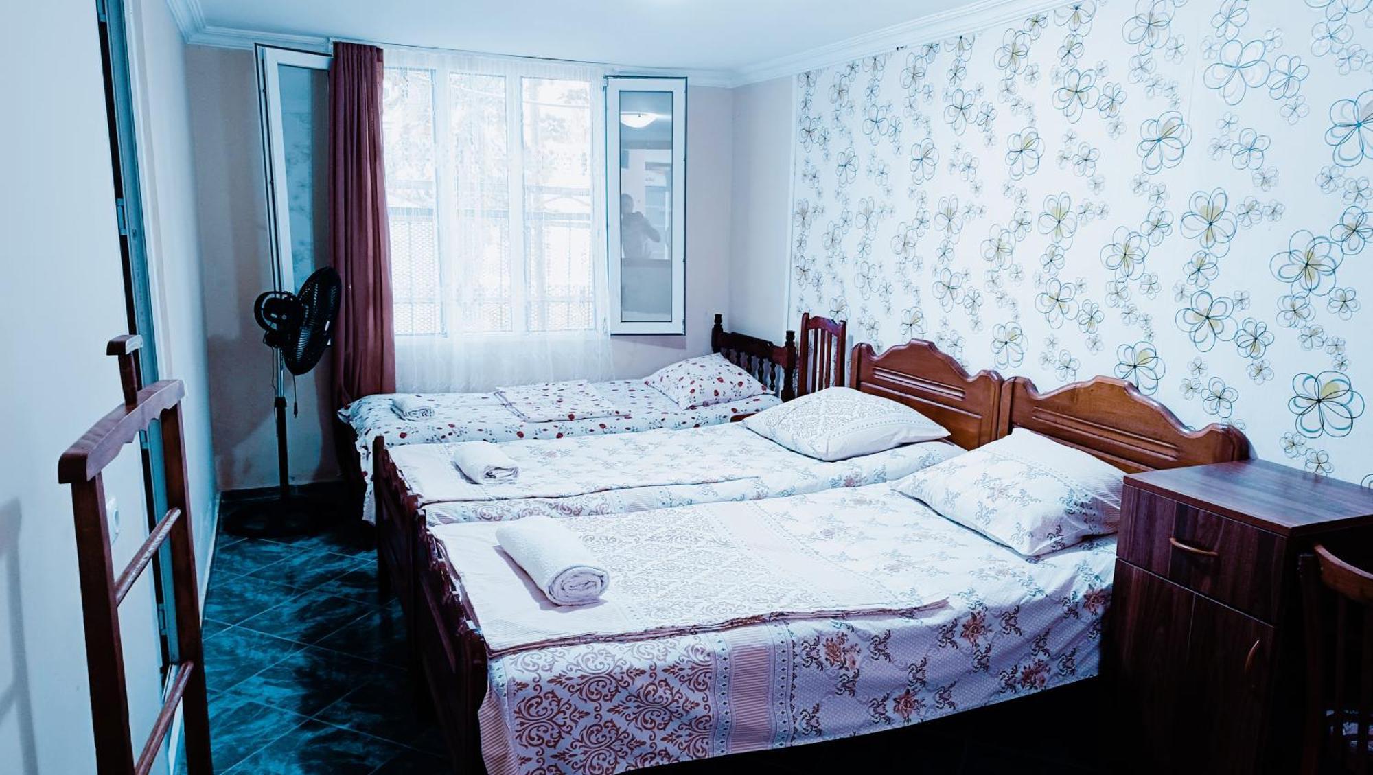 Guesthouse Mery Кобулети Екстериор снимка